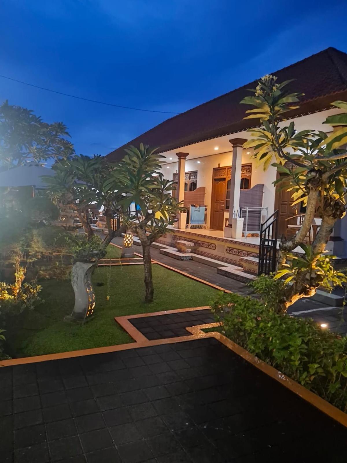 Frangipani Homestay Nusa Dua  Eksteriør bilde