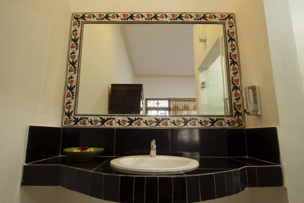 Frangipani Homestay Nusa Dua  Rom bilde